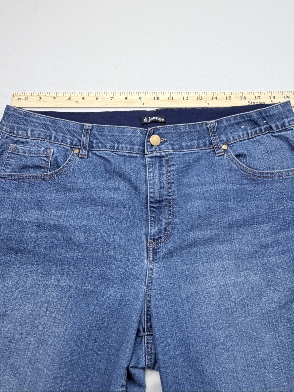 d. jeans Women's Medium Blue Skinny Jeans - Picture 6 of 8